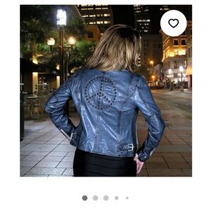 Maysie Leather Jacket
MAURITIUS -navy